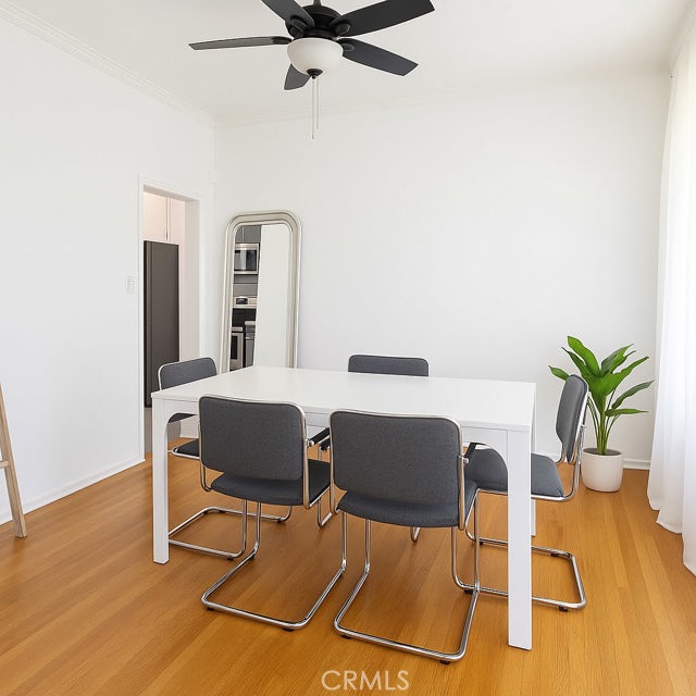 4522 Saint Elmo Drive, Los Angeles CA: https://media.crmls.org/medias/0ca8c8b9-7610-4fd3-b0ab-6f5eaec0cc41.jpg