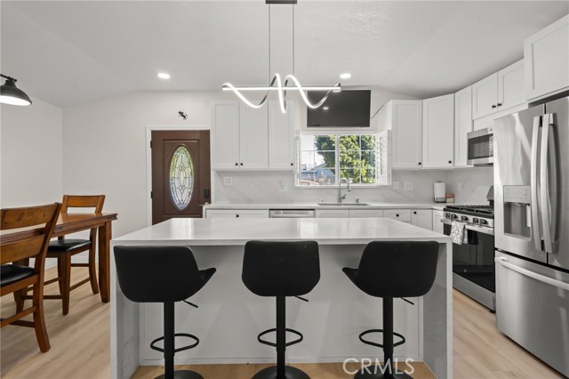 Detail Gallery Image 27 of 64 For 13533 Terra Bella, Pacoima,  CA 91331 - 5 Beds | 4/1 Baths