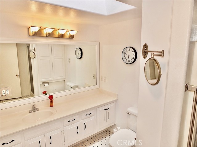 Detail Gallery Image 6 of 53 For 1560 Homewood Rd #114-L,  Seal Beach,  CA 90740 - 2 Beds | 2 Baths