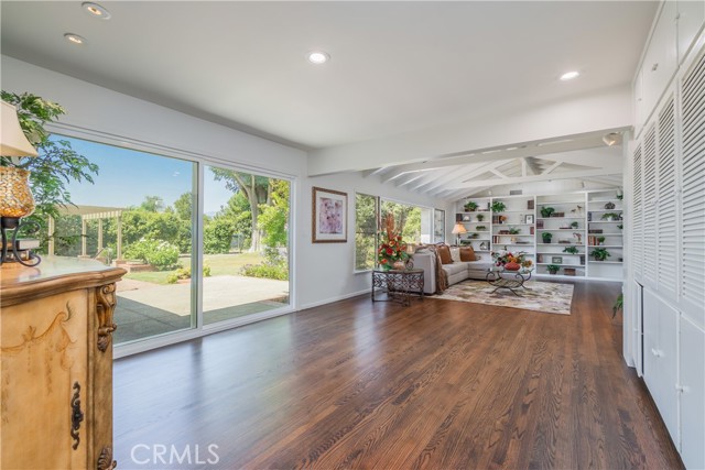 3131 E Cortez Street, West Covina CA: https://media.crmls.org/medias/0caa6f44-5d35-468b-9143-212bd2c0623a.jpg