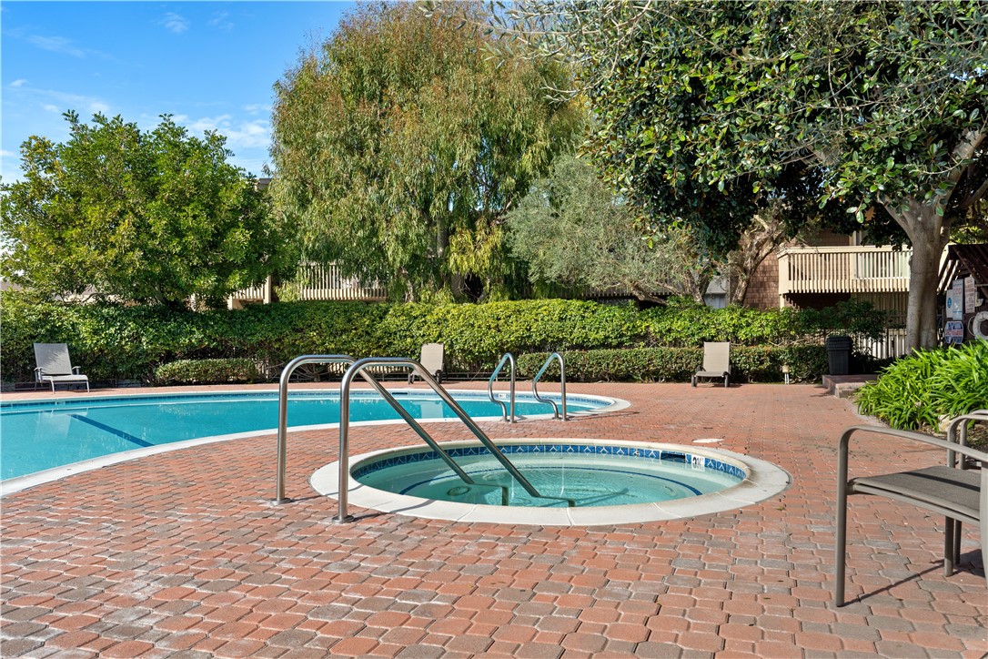 Pool and Jacuzzi