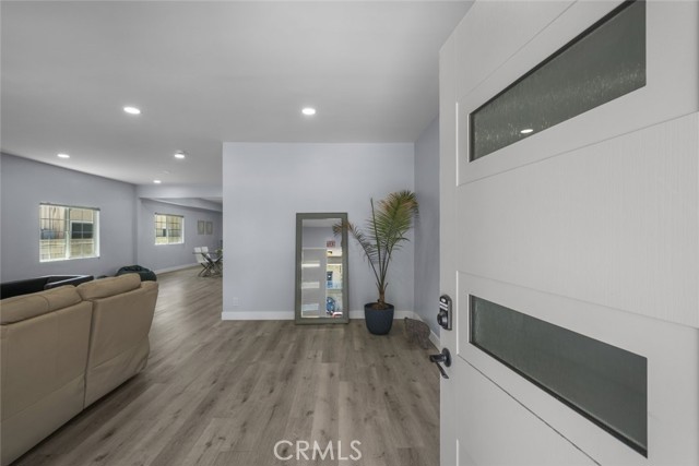 1727 N Kenmore Avenue, Los Angeles CA: https://media.crmls.org/medias/0caaec02-0284-4749-ba0a-95460a82e4de.jpg