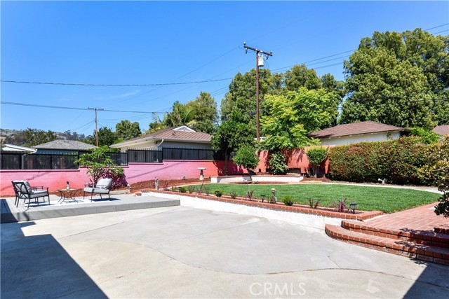 Image 25 of 34 For 8150 Ocean View Avenue
