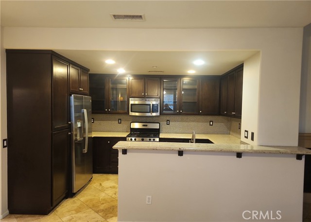 Detail Gallery Image 7 of 19 For 12377 Hollyhock #4,  Rancho Cucamonga,  CA 91739 - 2 Beds | 2 Baths