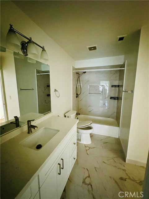 Detail Gallery Image 9 of 9 For 2380 Benidorm Cir, Corona,  CA 92879 - 2 Beds | 1/1 Baths