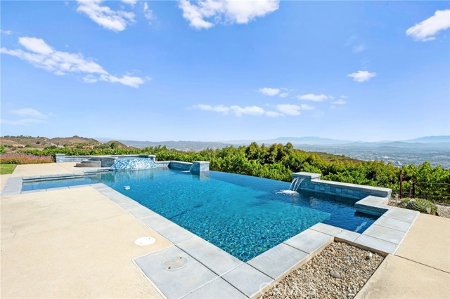 28282 Sycamore Mesa Road, Temecula CA: https://media.crmls.org/medias/0cadb9b0-7fb5-4ccc-8ac6-5eab1d4c18d4.jpg