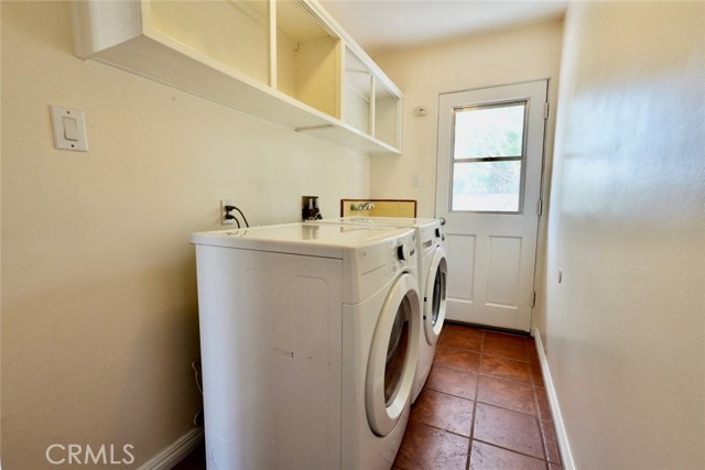 Detail Gallery Image 11 of 19 For 8512 Fullbright Ave, Winnetka,  CA 91306 - 3 Beds | 2 Baths