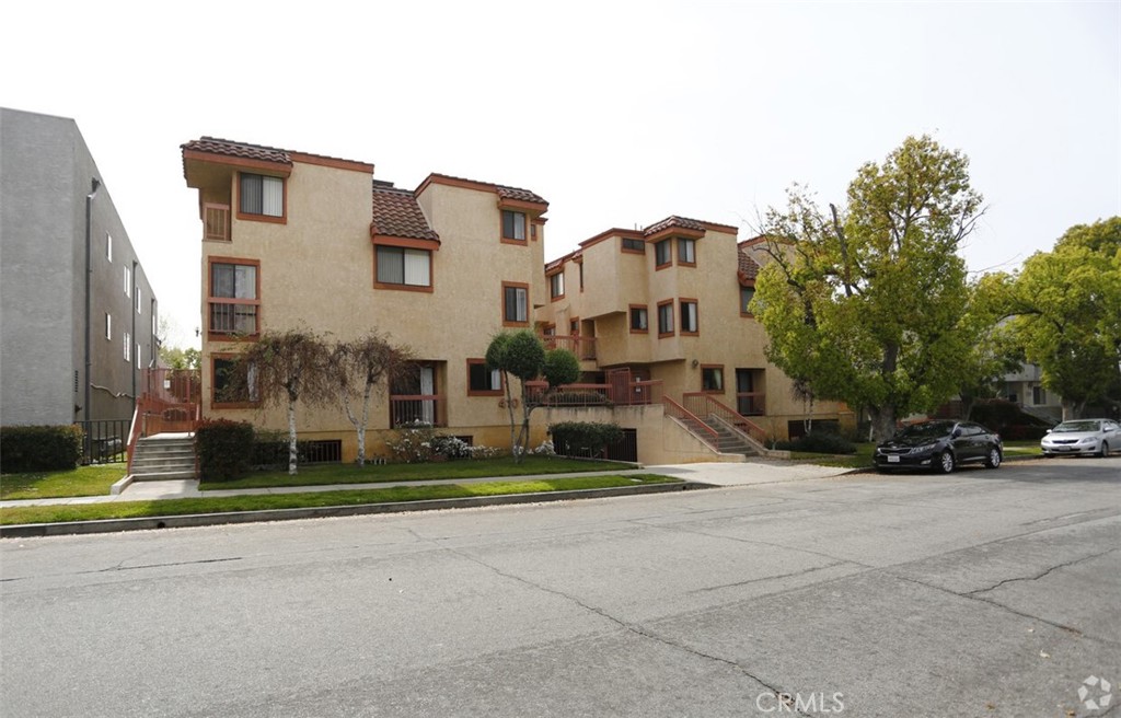 410 Milford Street #206