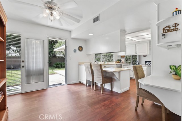 3122 Ruth Elaine Drive, Rossmoor CA: https://media.crmls.org/medias/0caf4816-d16d-4864-af50-9d509ef7e752.jpg