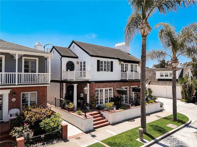 Detail Gallery Image 63 of 70 For 2025 E Balboa, Newport Beach,  CA 92661 - 4 Beds | 4 Baths