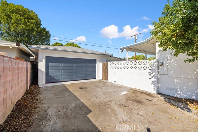 16257 16257 Los Alimos, Granada Hills CA: https://media.crmls.org/medias/0cb01d2b-6a10-457a-8d98-00dc058a5894.jpg