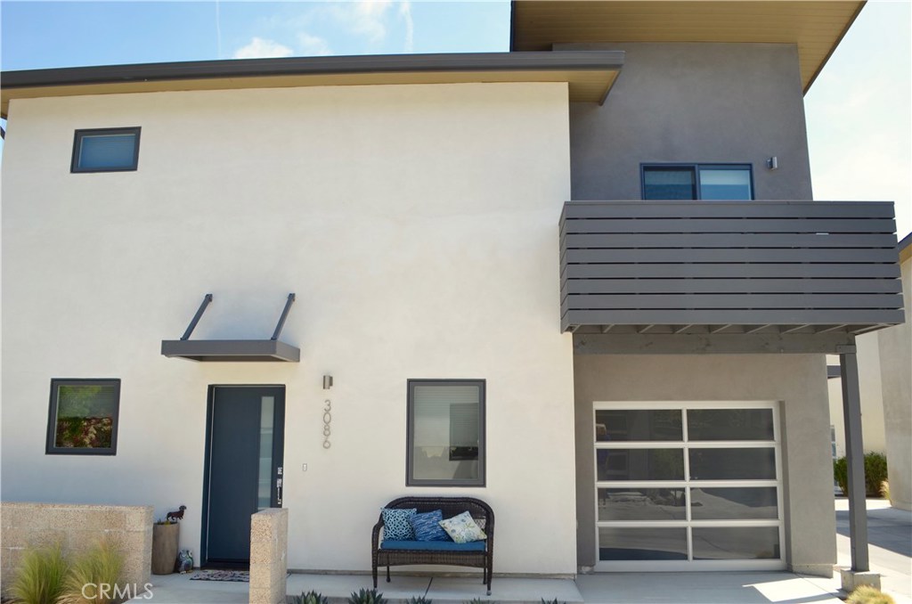 3086 Rockview Place