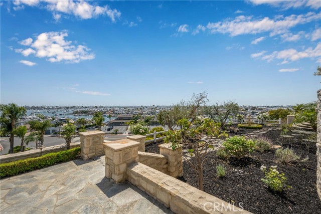 Detail Gallery Image 17 of 51 For 1541 Dolphin, Corona Del Mar,  CA 92625 - 3 Beds | 3/1 Baths