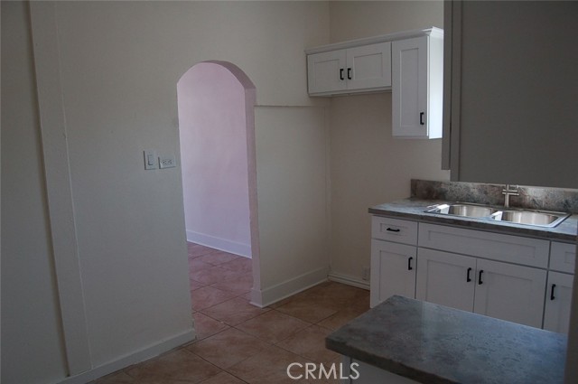 16171 Foothill Boulevard, Fontana CA: https://media.crmls.org/medias/0cb0f520-5be6-4b46-892e-9ea53a32cf5b.jpg