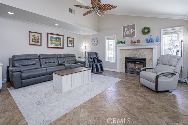 Detail Gallery Image 6 of 45 For 41167 via Cielito, Temecula,  CA 92591 - 3 Beds | 3 Baths