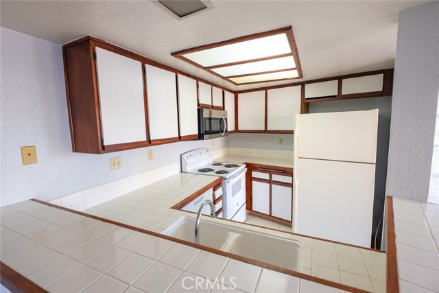 Detail Gallery Image 5 of 20 For 3507 Legato Ct, Pomona,  CA 91766 - 2 Beds | 2 Baths