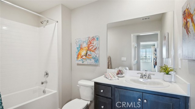 31207 Southern Oak Drive, Winchester CA: https://media.crmls.org/medias/0cb1b7f1-bb71-4c70-bdf6-30f40f075a83.jpg