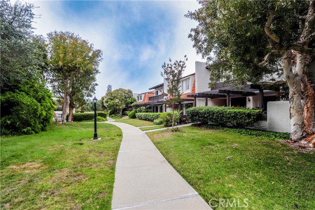 30 Cypress Way, Rolling Hills Estates, California 90274, 2 Bedrooms Bedrooms, ,2 BathroomsBathrooms,Residential,Sold,Cypress,PV22094037