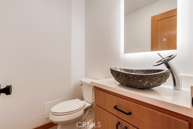 Detail Gallery Image 6 of 54 For 3932 Ocean Drive, Oxnard,  CA 93035 - 3 Beds | 2/1 Baths