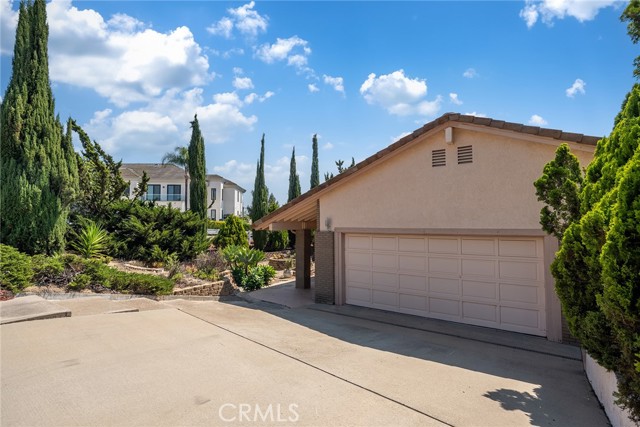 2591 Braided Mane Drive, Diamond Bar CA: https://media.crmls.org/medias/0cb22cf5-6d2d-45bd-b1b6-7dc05fb8c637.jpg