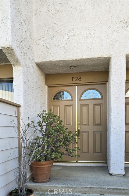 Detail Gallery Image 1 of 19 For 21025 Lemarsh St #E28,  Chatsworth,  CA 91311 - 3 Beds | 3 Baths