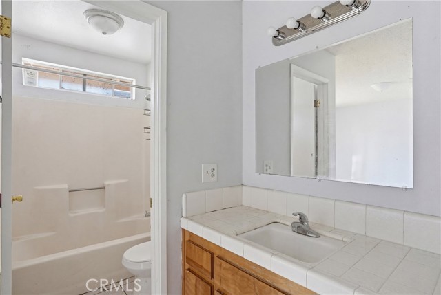 Detail Gallery Image 9 of 14 For 485 Degasparis St, Guadalupe,  CA 93434 - 3 Beds | 2 Baths