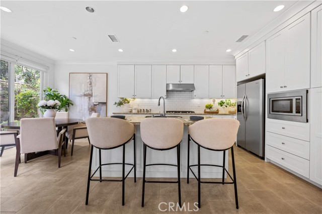 Detail Gallery Image 9 of 63 For 163 Rodeo, Irvine,  CA 92602 - 3 Beds | 2/1 Baths