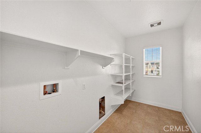 Detail Gallery Image 33 of 75 For 24429 Payton Dr, Lake Elsinore,  CA 92532 - 4 Beds | 3 Baths