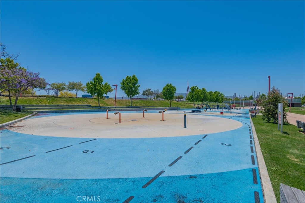 https://media.crmls.org/medias/0cb5418e-6a92-4092-91ed-662667416770.jpg?preset=X-Large