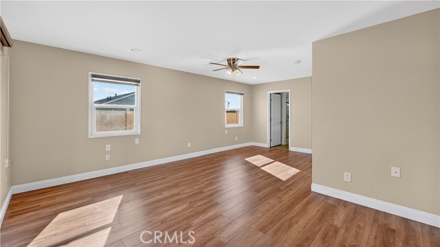 Image 46 of 62 For 14934 Lofthill