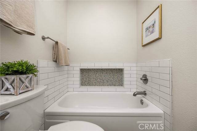 Detail Gallery Image 9 of 66 For 16 Driftwood #24,  Irvine,  CA 92604 - 2 Beds | 2 Baths