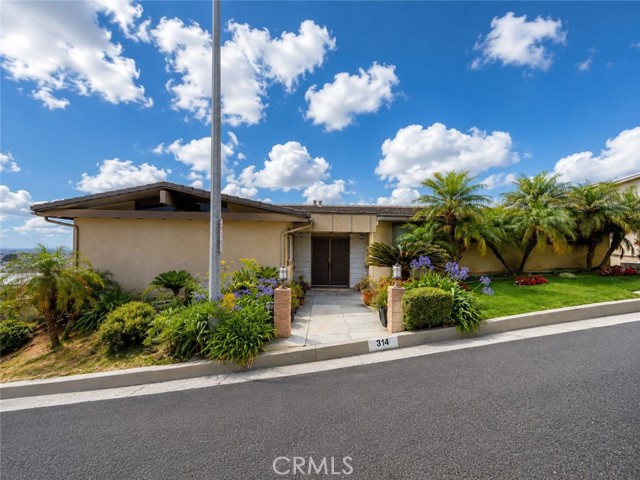 Front Image Thumbnail for CRMB26096985