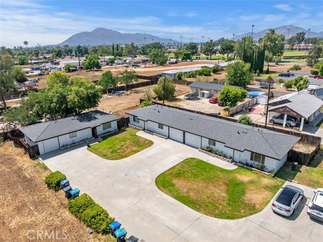 12777 Perris Boulevard, Moreno Valley CA: https://media.crmls.org/medias/0cb5bb63-6acd-4713-bdd2-e86c628ff589.jpg