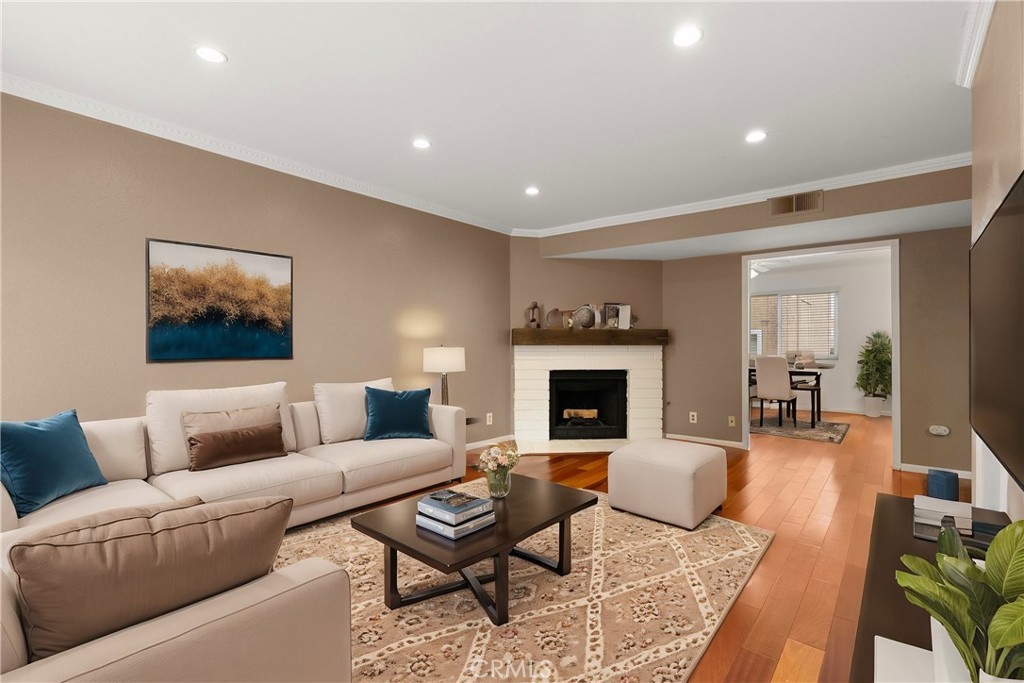 2254 Gaviota Avenue #28