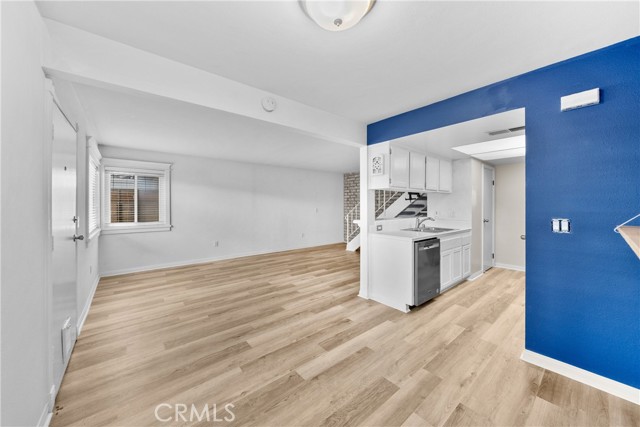 Detail Gallery Image 3 of 52 For 16396 Vista Roma, Huntington Beach,  CA 92649 - 2 Beds | 1 Baths