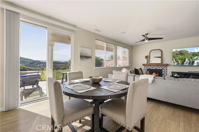 Detail Gallery Image 17 of 59 For 26451 Puffin Pl, Canyon Country,  CA 91387 - 4 Beds | 3 Baths