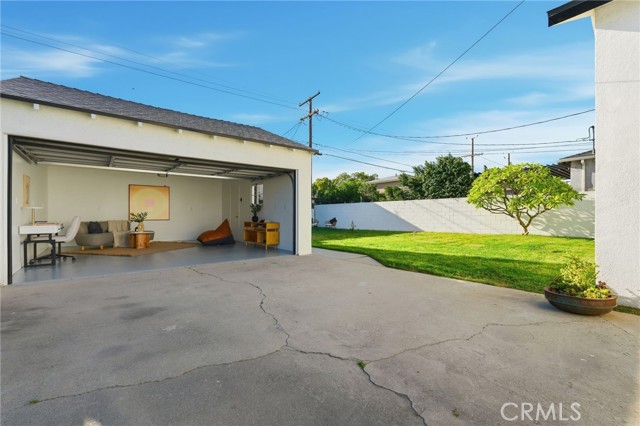 Detail Gallery Image 32 of 35 For 1307 N Avon, Burbank,  CA 91505 - 3 Beds | 2 Baths