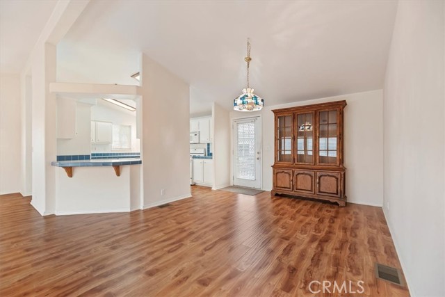 Detail Gallery Image 32 of 71 For 38055 Calle Amigable, Murrieta,  CA 92563 - 3 Beds | 2 Baths