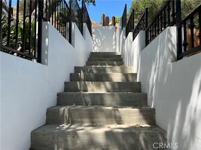 Detail Gallery Image 15 of 40 For 10171 N Sherman Grove, Sunland,  CA 91040 - – Beds | – Baths