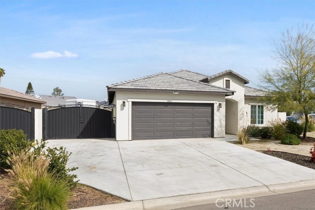 Detail Gallery Image 2 of 37 For 3822 Zamora, Bakersfield,  CA 93306 - 4 Beds | 2 Baths