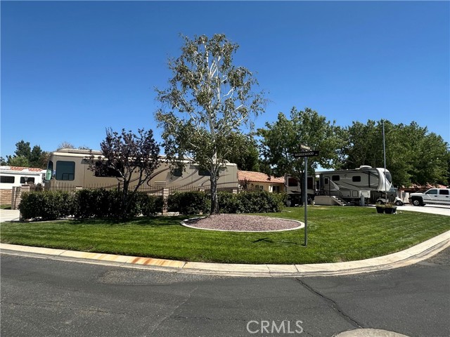 Detail Gallery Image 12 of 36 For 11555 Wedgewood Dr, Apple Valley,  CA 92308 - – Beds | – Baths