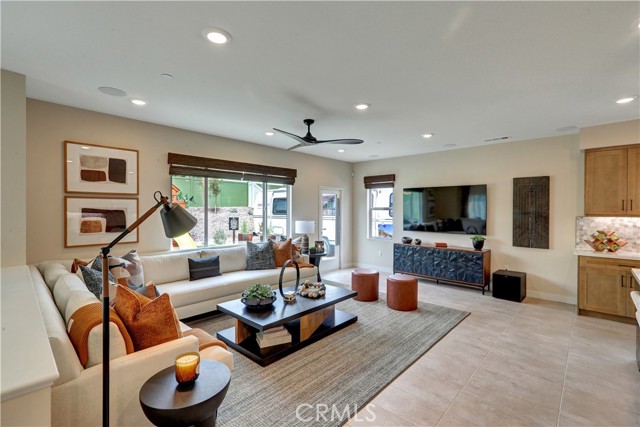 Detail Gallery Image 16 of 54 For 6482 Marblebrook Ave, Hesperia,  CA 92345 - 4 Beds | 3/1 Baths