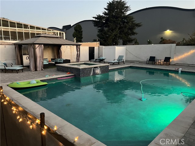 11024 Peoria Street, Sun Valley CA: https://media.crmls.org/medias/0cbce614-7eae-4487-9b2d-85f5a0ed36dd.jpg