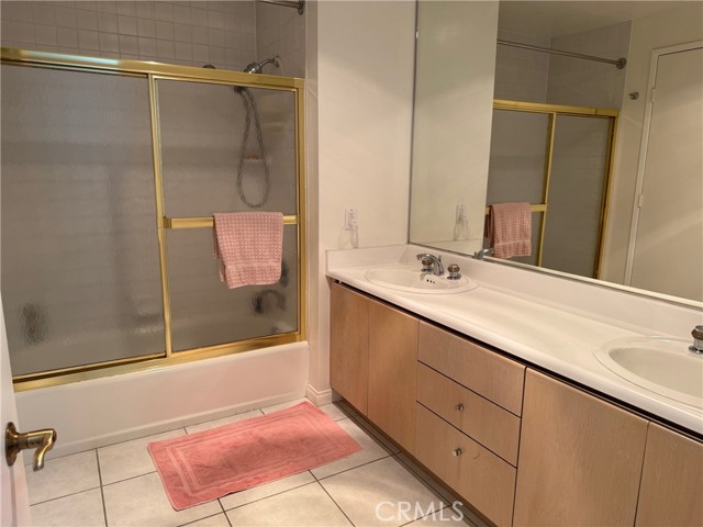 Detail Gallery Image 30 of 38 For 850 E Ocean Bld #B3,  Long Beach,  CA 90802 - 2 Beds | 2/1 Baths