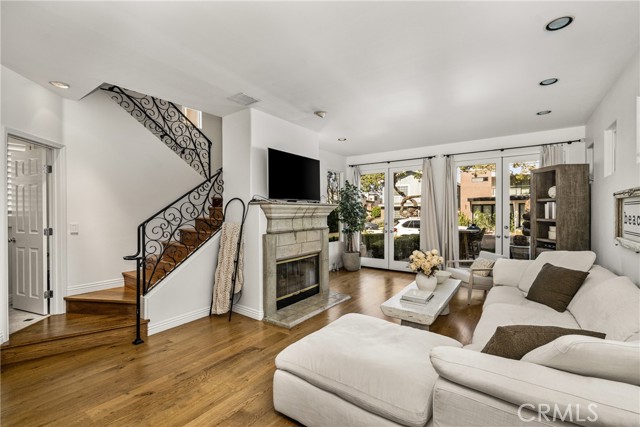 Detail Gallery Image 6 of 18 For 602 Larkspur Ave a,  Corona Del Mar,  CA 92625 - 3 Beds | 2/1 Baths