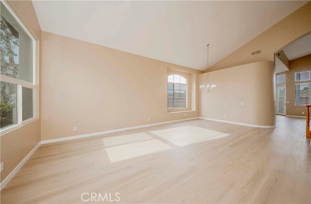 5338 S Chariton Avenue, Ladera Heights CA: https://media.crmls.org/medias/0cbd40f5-c217-473d-8d1c-ae7a0736a857.jpg