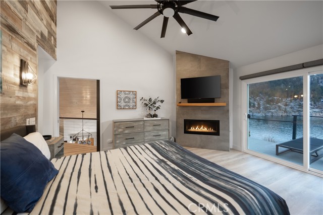 Detail Gallery Image 16 of 35 For 38994 Willow Landing, Big Bear Lake,  CA 92315 - 4 Beds | 3 Baths