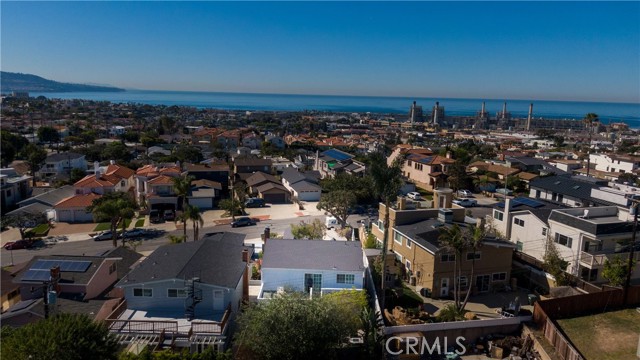 714 Paulina Avenue, Redondo Beach, California 90277, 4 Bedrooms Bedrooms, ,2 BathroomsBathrooms,Residential,Sold,Paulina,PV22037903