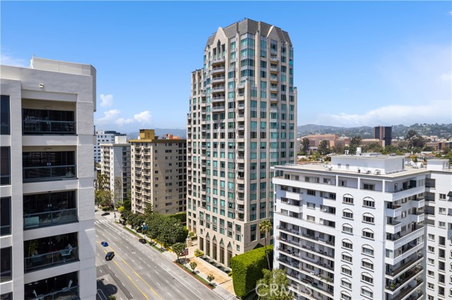 Detail Gallery Image 26 of 39 For 10727 Wilshire Bld #1901,  Los Angeles,  CA 90024 - 2 Beds | 3/1 Baths