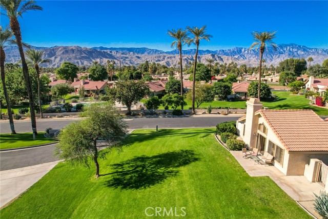 15 Marbella Lane, Palm Desert CA: https://media.crmls.org/medias/0cbec715-1000-445a-b655-40242d7862a9.jpg